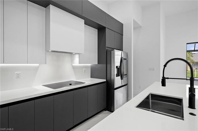 2422 Nelson RD N, Cape Coral, FL 33993