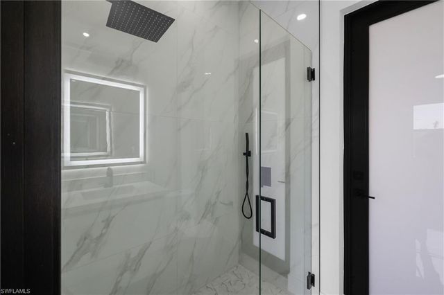 2422 Nelson RD N, Cape Coral, FL 33993