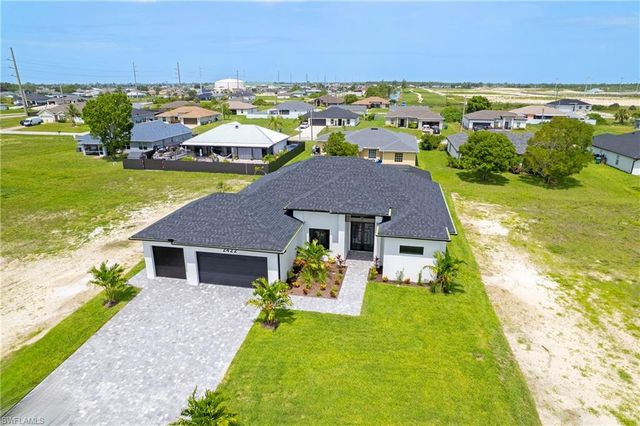 2422 Nelson RD N, Cape Coral, FL 33993