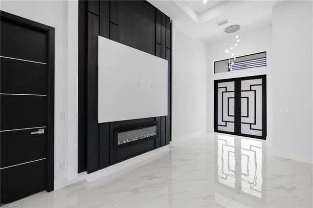 2422 Nelson RD N, Cape Coral, FL 33993