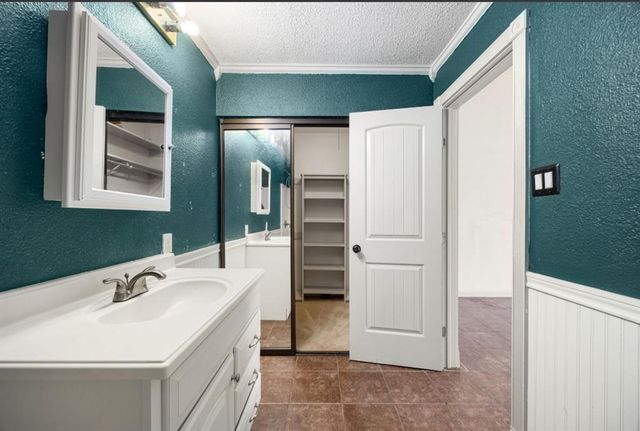 1748 Ohlen RD 42, Austin, TX 78757
