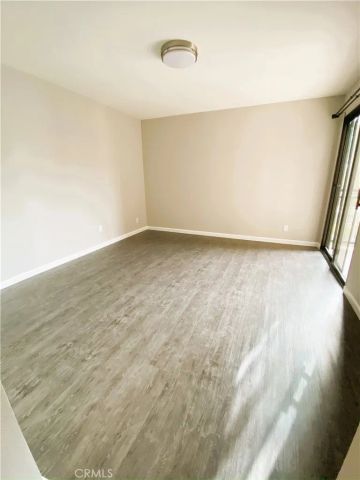 4499 N Via Marisol 314, Los Angeles, CA 90042