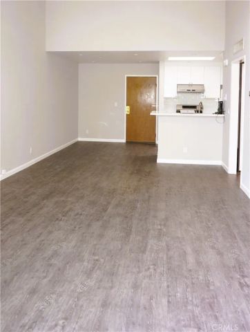 4499 N Via Marisol 314, Los Angeles, CA 90042