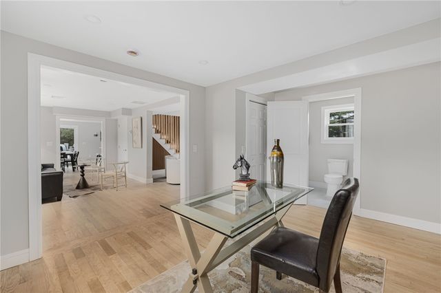 63 Aspen Road, South Kingstown, RI 02879