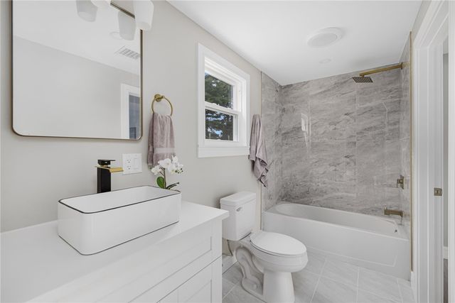 63 Aspen Road, South Kingstown, RI 02879