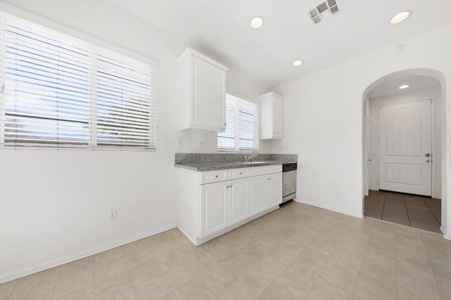 601 Calle Vibrante, Palm Desert, CA 92211