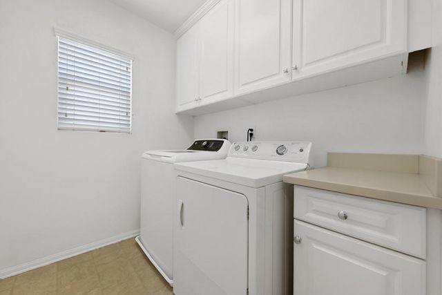 601 Calle Vibrante, Palm Desert, CA 92211