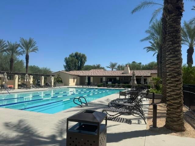 601 Calle Vibrante, Palm Desert, CA 92211
