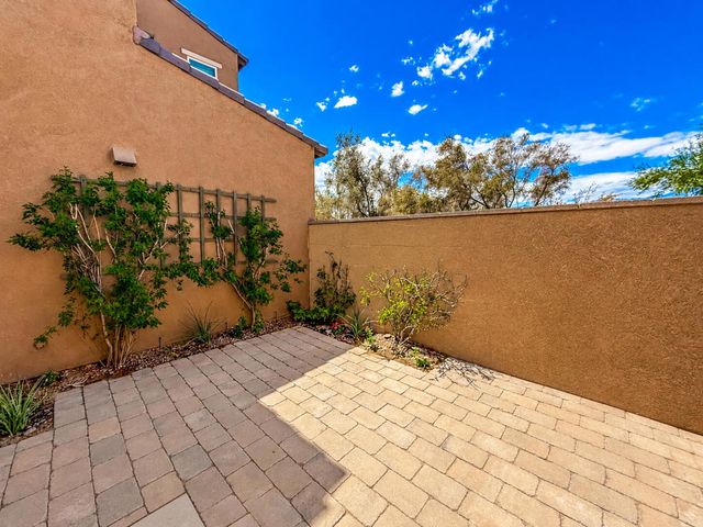 601 Calle Vibrante, Palm Desert, CA 92211