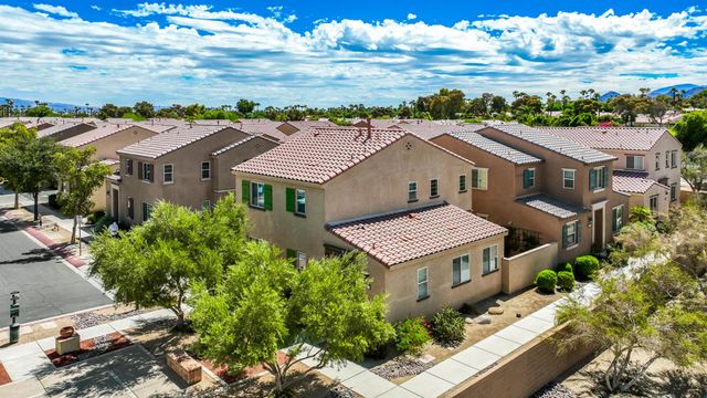 601 Calle Vibrante, Palm Desert, CA 92211