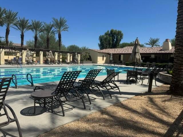601 Calle Vibrante, Palm Desert, CA 92211