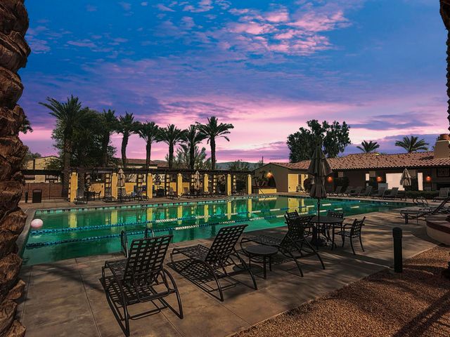 601 Calle Vibrante, Palm Desert, CA 92211