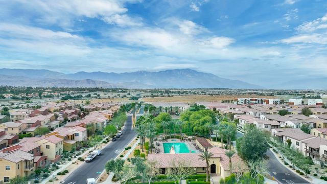 601 Calle Vibrante, Palm Desert, CA 92211