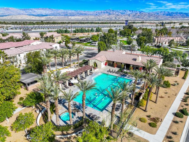 601 Calle Vibrante, Palm Desert, CA 92211