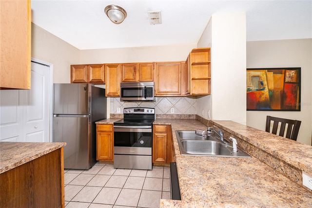 6141 METROWEST BOULEVARD 201, Orlando, FL 32835