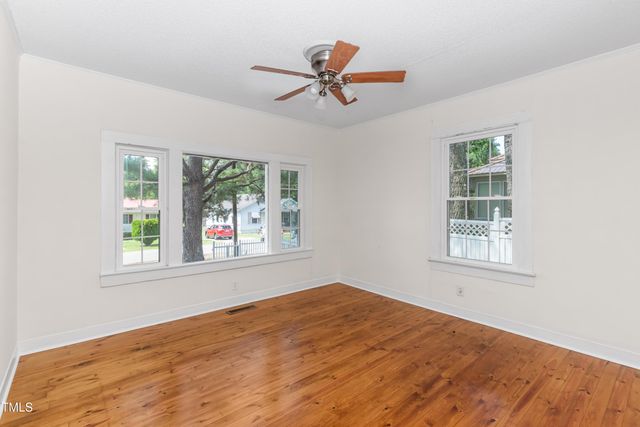 726 W M Street, Erwin, NC 28339