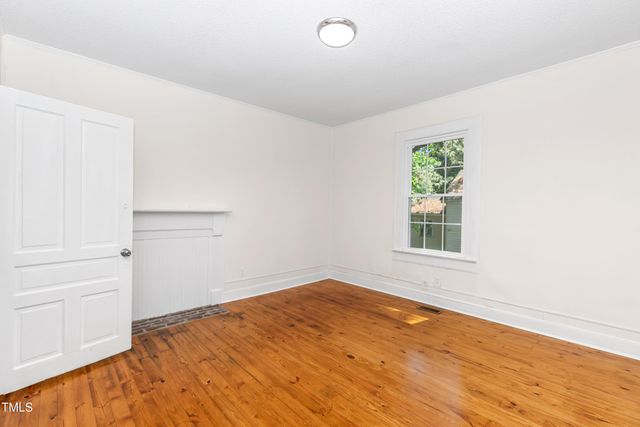 726 W M Street, Erwin, NC 28339