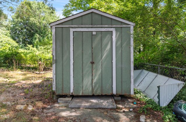 726 W M Street, Erwin, NC 28339