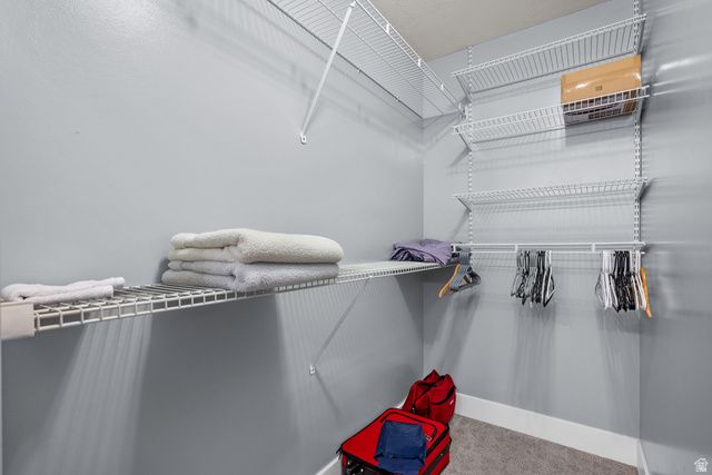 5196 W DOVE CREEK LN, West Jordan, UT 84081