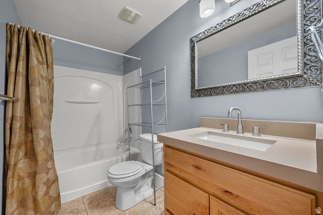 5196 W DOVE CREEK LN, West Jordan, UT 84081
