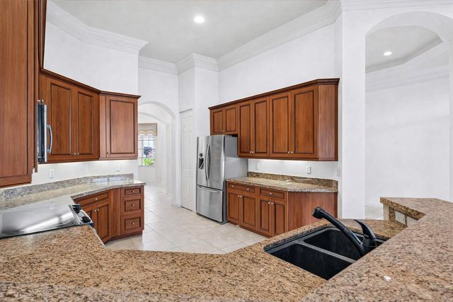 6880 Antinori Lane, Boynton Beach, FL 33437