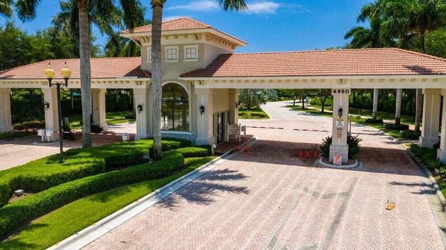6880 Antinori Lane, Boynton Beach, FL 33437