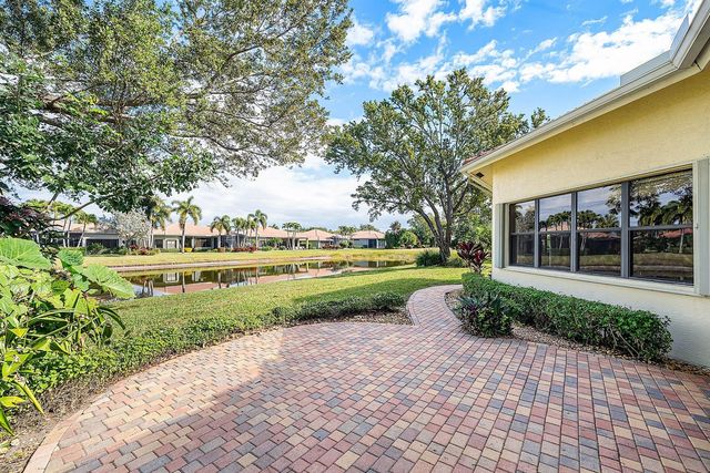 6880 Antinori Lane, Boynton Beach, FL 33437