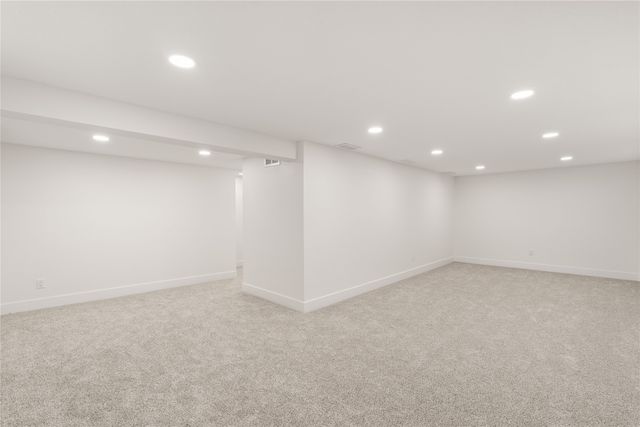 1901 W 4th Avenue, Indianola, IA 50125