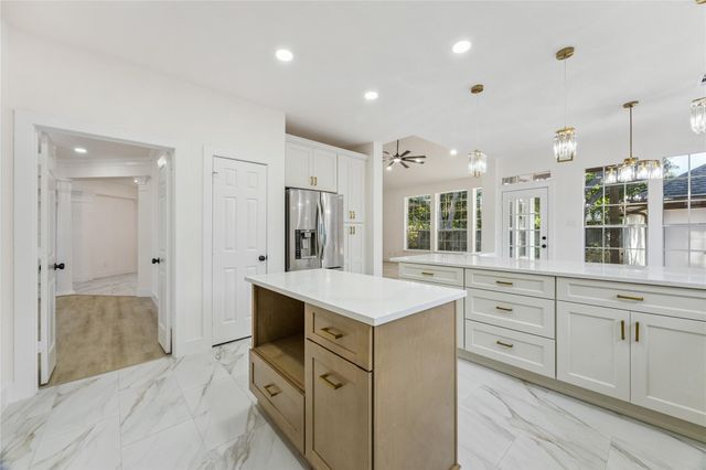 1404 Blueberry Lane, Friendswood, TX 77546