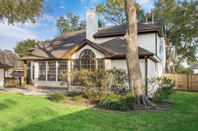 1404 Blueberry Lane, Friendswood, TX 77546