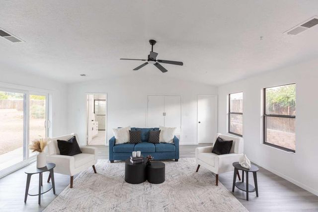 3213 SUE Circle SE, Rio Rancho, NM 87124