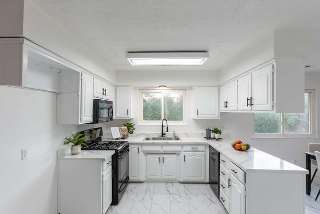 3213 SUE Circle SE, Rio Rancho, NM 87124