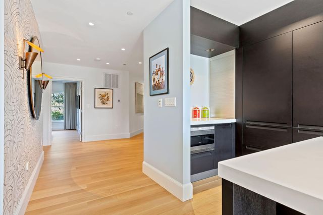 780 Craigville Beach Road UNIT 1, Centerville, MA 02632