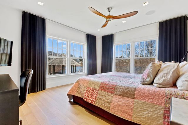 780 Craigville Beach Road UNIT 1, Centerville, MA 02632