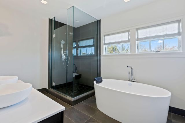 780 Craigville Beach Road UNIT 1, Centerville, MA 02632