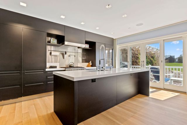 780 Craigville Beach Road UNIT 1, Centerville, MA 02632
