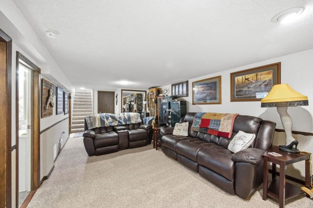 105 24th Avenue N, Fargo, ND 58102