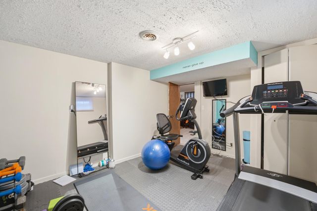 105 24th Avenue N, Fargo, ND 58102