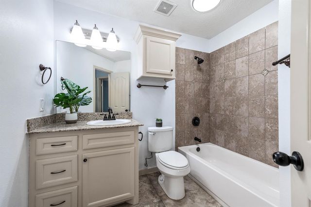 13722 Vail Drive, Montgomery, TX 77356