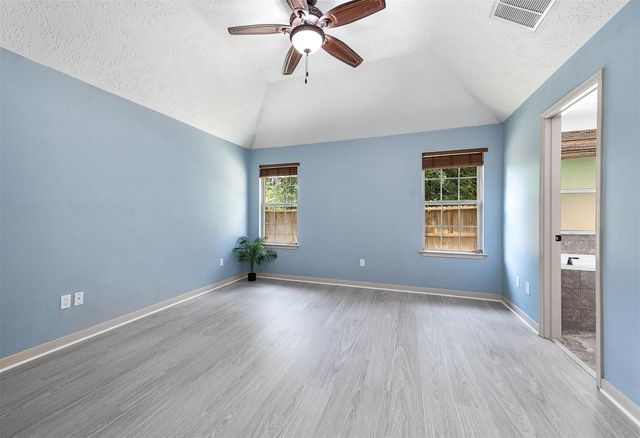 13722 Vail Drive, Montgomery, TX 77356