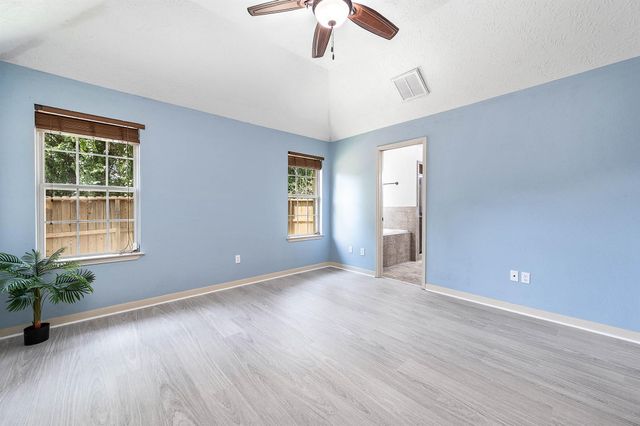 13722 Vail Drive, Montgomery, TX 77356