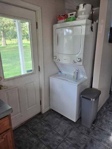 355 353 State Rd Mm Road, Windyville, MO 65783