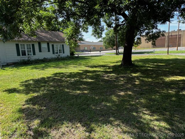 1809 Callahan Street, Muskogee, OK 74403