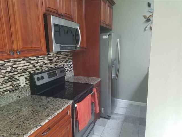 4126 Thalia Station CIR, Virginia Beach, VA 23452