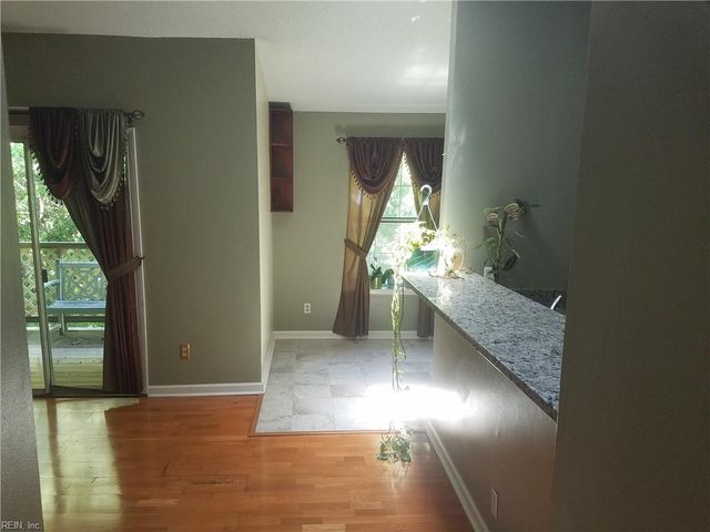 4126 Thalia Station CIR, Virginia Beach, VA 23452