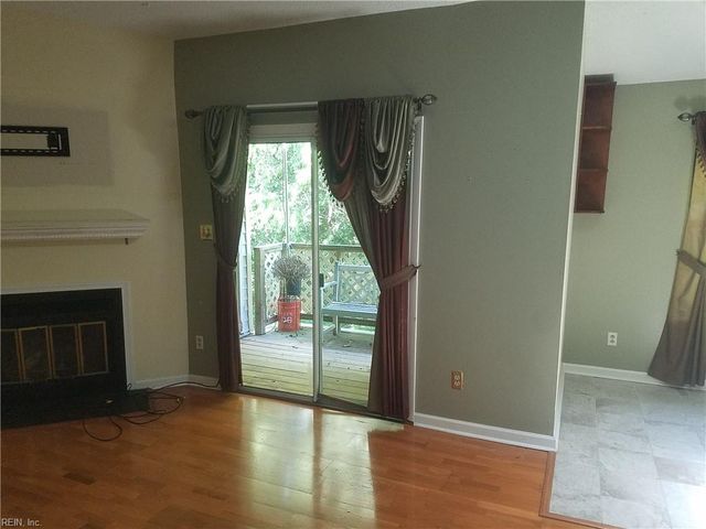 4126 Thalia Station CIR, Virginia Beach, VA 23452