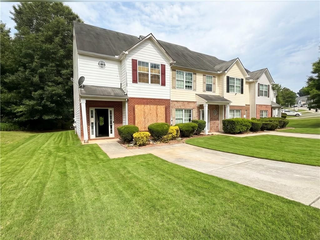 268 Brookview Drive, Riverdale, GA 30274