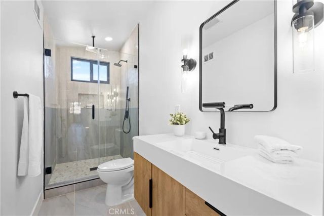 15335 Seine Circle, Irvine, CA 92604