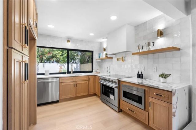 15335 Seine Circle, Irvine, CA 92604