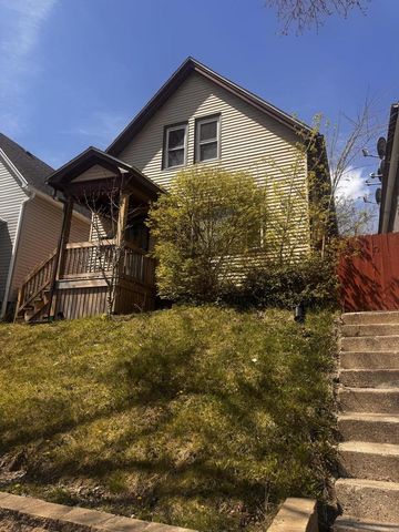 1003 S 31st STREET, Milwaukee, WI 53215